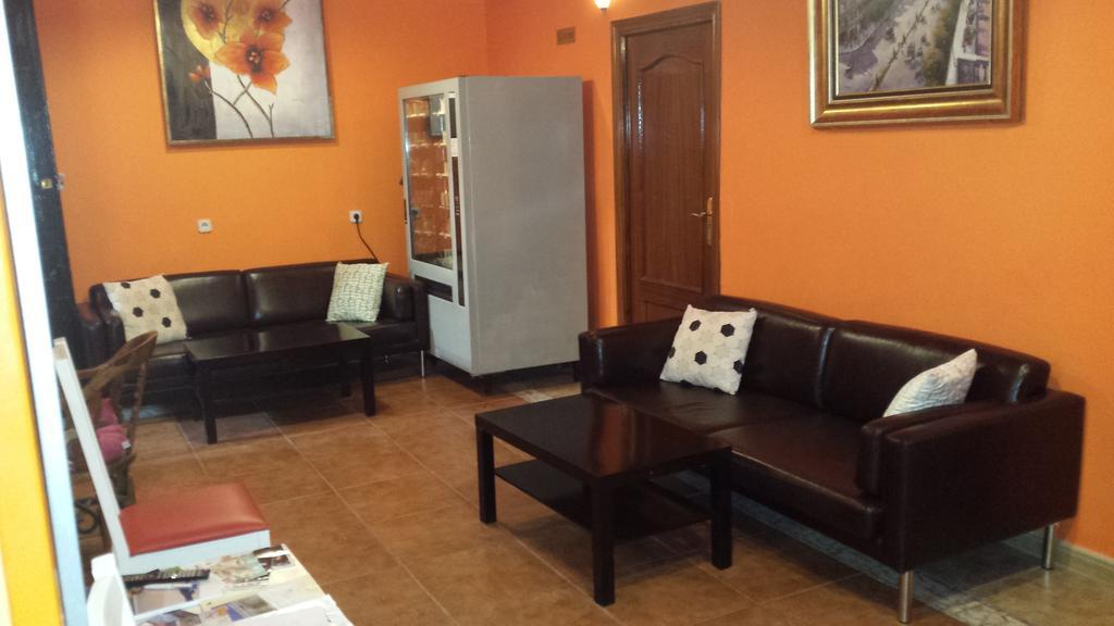 Hostal Rico Мадрид Екстер'єр фото