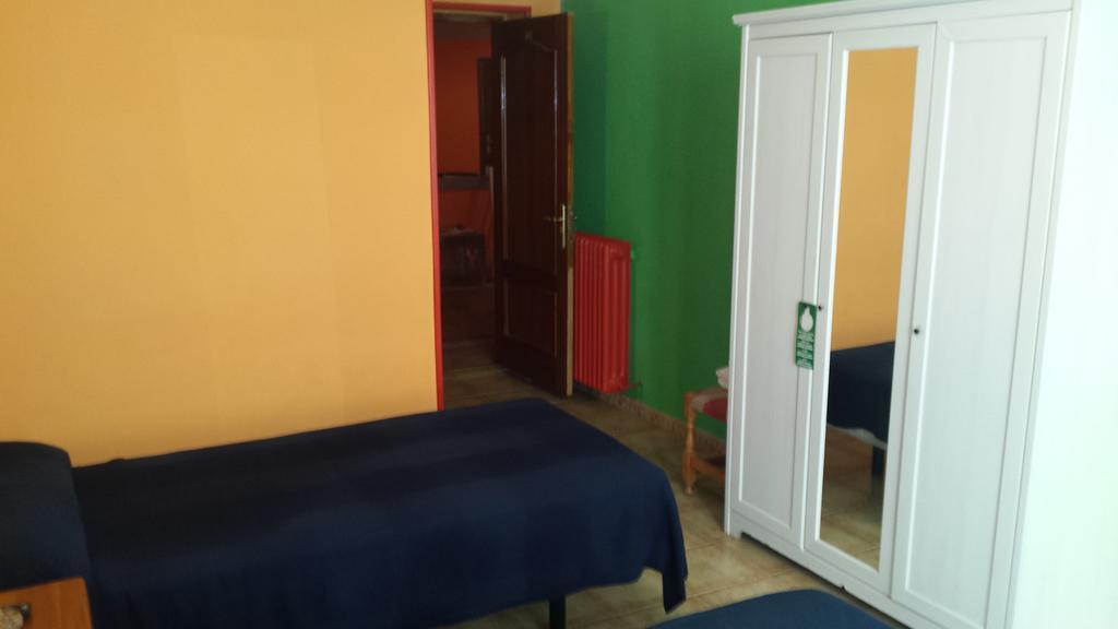 Hostal Rico Мадрид Екстер'єр фото