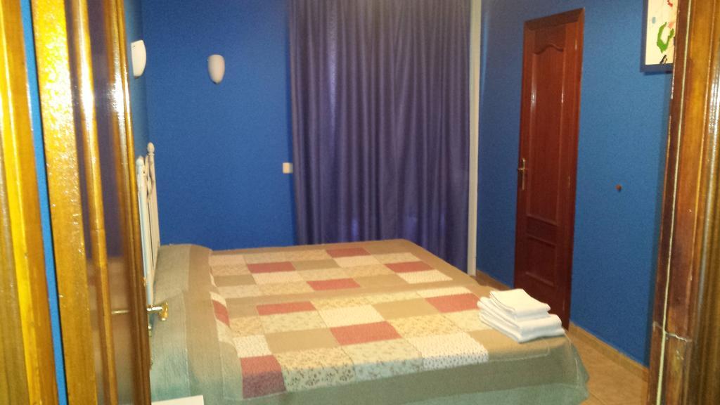 Hostal Rico Мадрид Екстер'єр фото