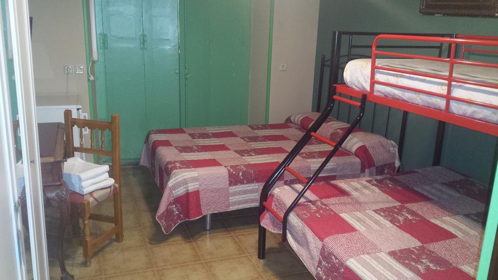 Hostal Rico Мадрид Екстер'єр фото